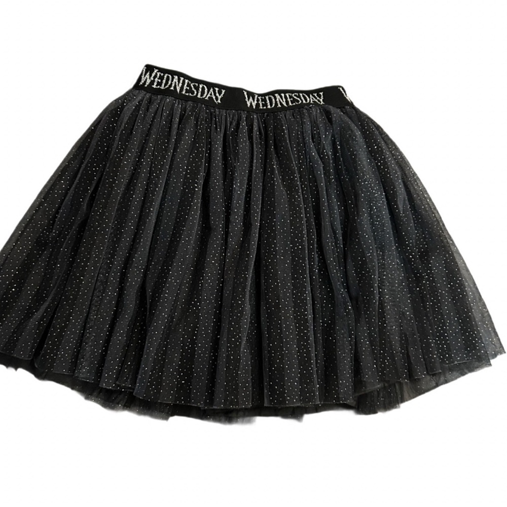 🇨🇦WEDNESDAY by American Eagle Outfitters Black and Silver Sequin Waistband
